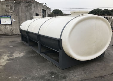 HPT10000L Custom Roto Mold Tanks , Liquids Storage Horizontal Leg Tank Plastic On Trucks